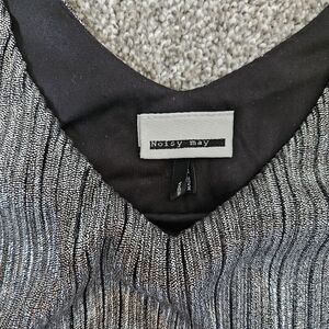 Noisy May Silver Small Metallic tank micro-pleats lined chest